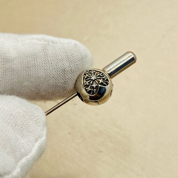 EUC Pandora 796388CZ Sterling Silver Heart of Winter Snowflake Clip w/ Clear CZs - Picture 7 of 12